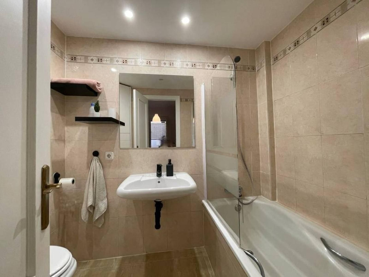 Appartement te koop in Fuengirola | 2 slaapkamers H5155156