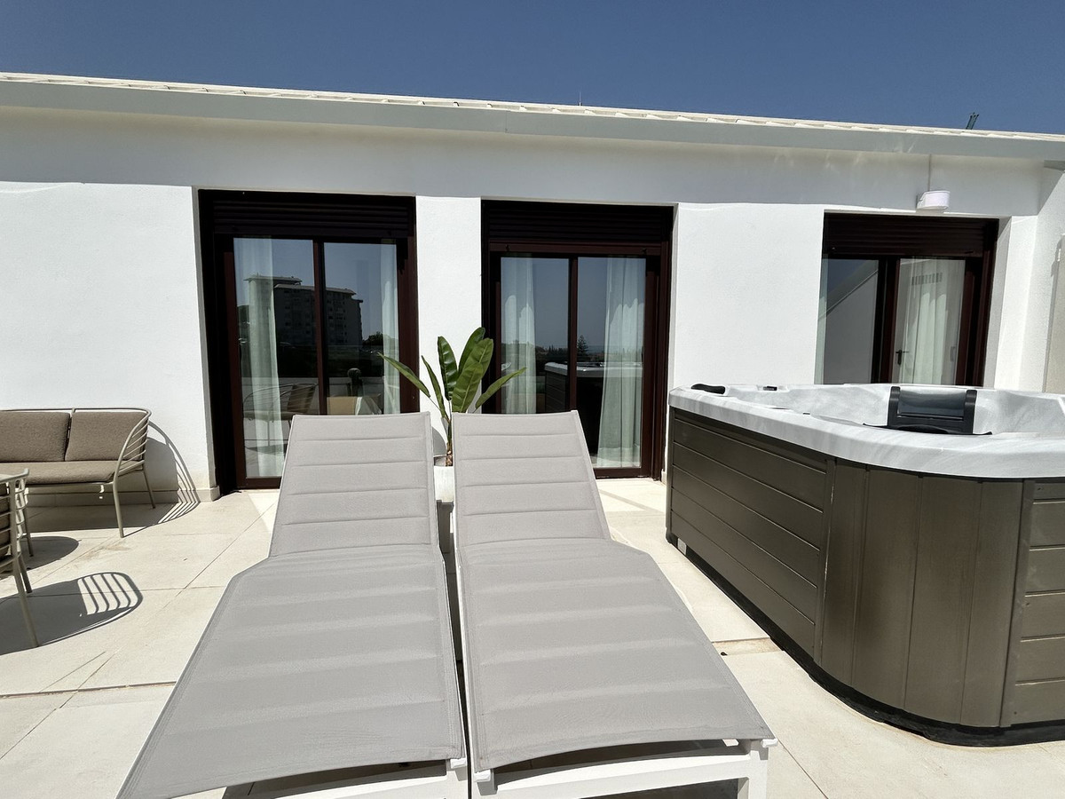 Penthouse te koop in Fuengirola | 3 slaapkamers H5157151