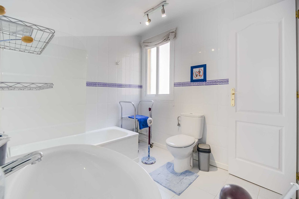 Penthouse te koop in Fuengirola | 3 slaapkamers H5159437