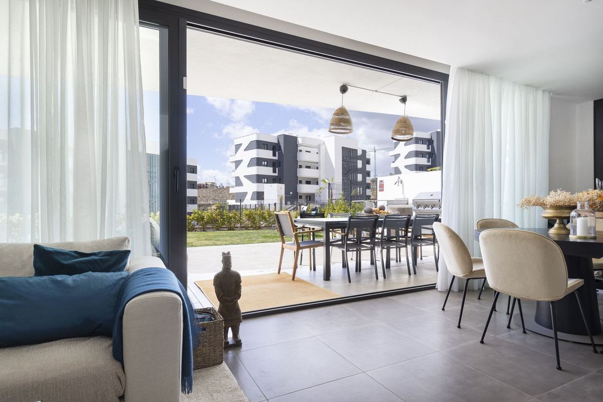 Appartement te koop in Fuengirola | 2 slaapkamers H5160823