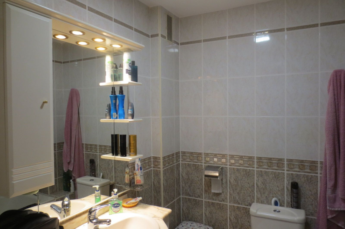 Appartement te koop in Fuengirola | 2 slaapkamers H5161297