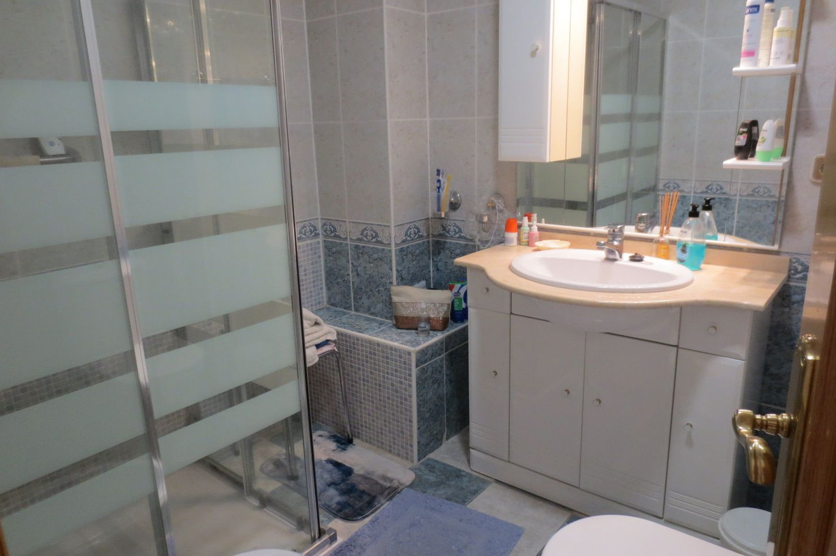 Appartement te koop in Fuengirola | 2 slaapkamers H5161297