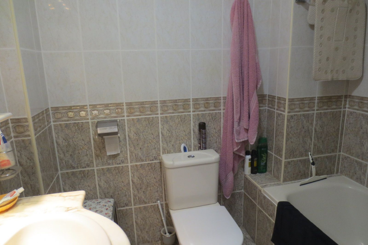 Appartement te koop in Fuengirola | 2 slaapkamers H5161297