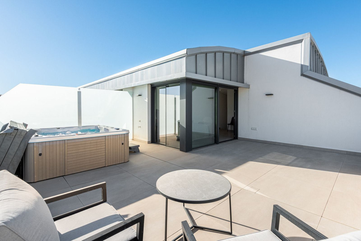 Appartement te koop in Carvajal | 2 slaapkamers H5179543