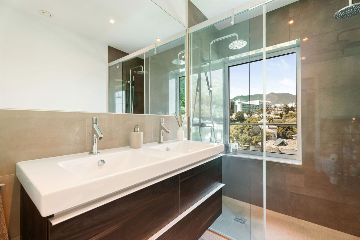 Property main view 36