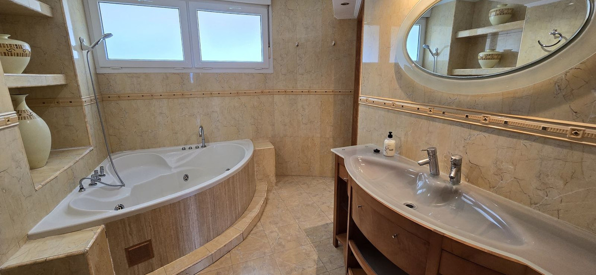 Property main view 12