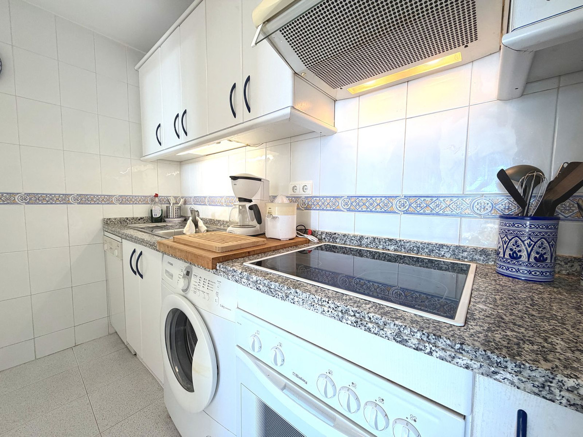 Appartement te koop in Fuengirola | 2 slaapkamers H5234377