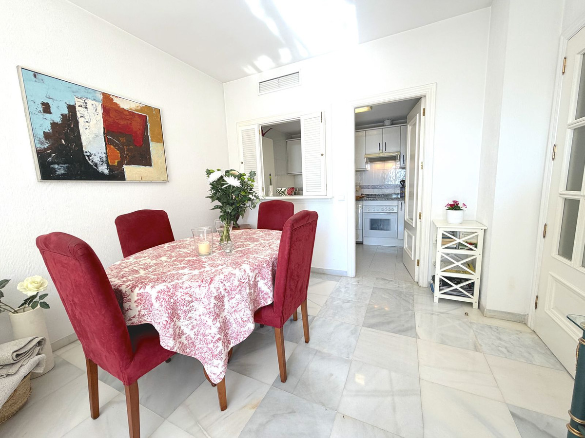 Appartement te koop in Fuengirola | 2 slaapkamers H5234377