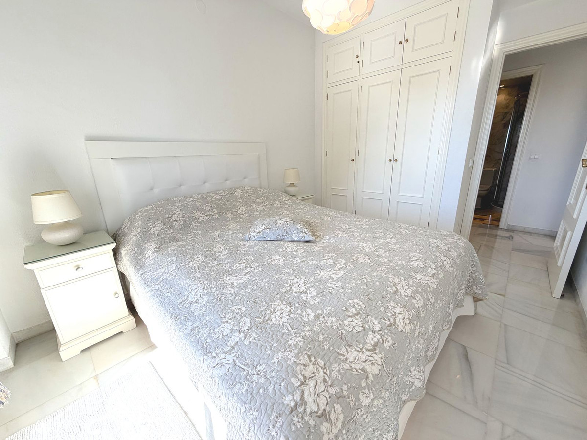 Appartement te koop in Fuengirola | 2 slaapkamers H5234377