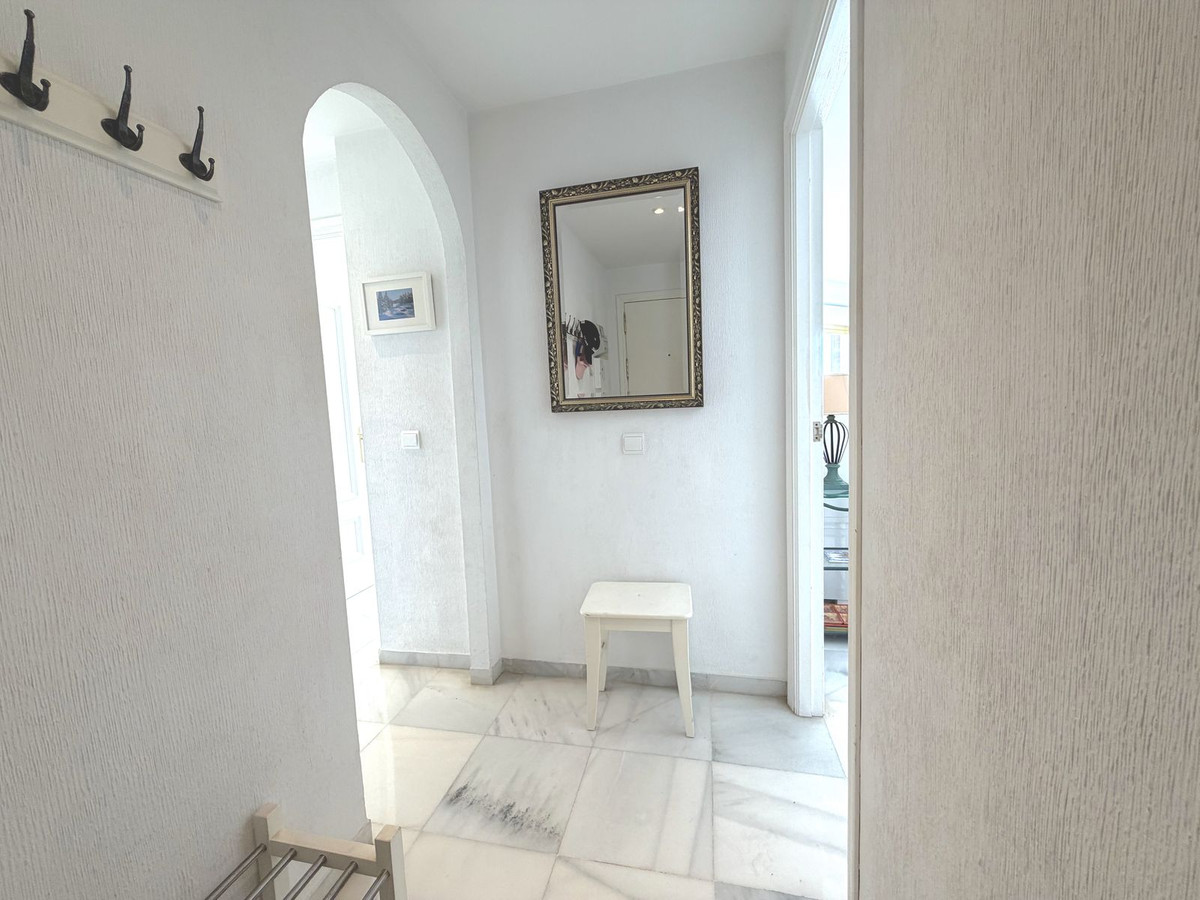 Appartement te koop in Fuengirola | 2 slaapkamers H5234377