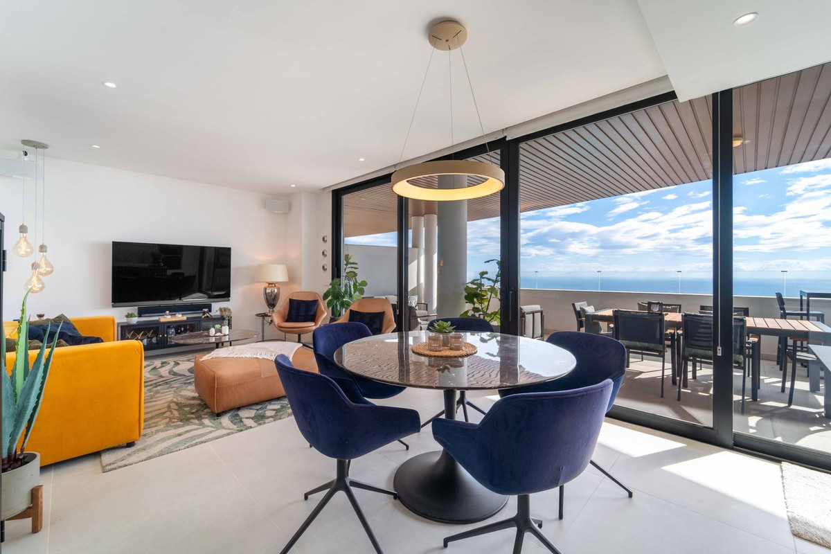 Appartement te koop in Fuengirola | 2 slaapkamers H5245396