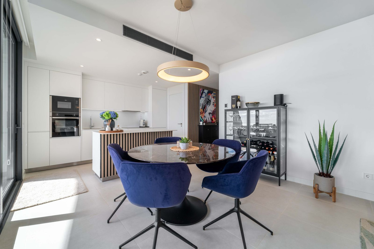 Appartement te koop in Fuengirola | 2 slaapkamers H5245396