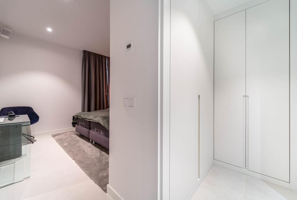 Appartement te koop in Fuengirola | 2 slaapkamers H5245396