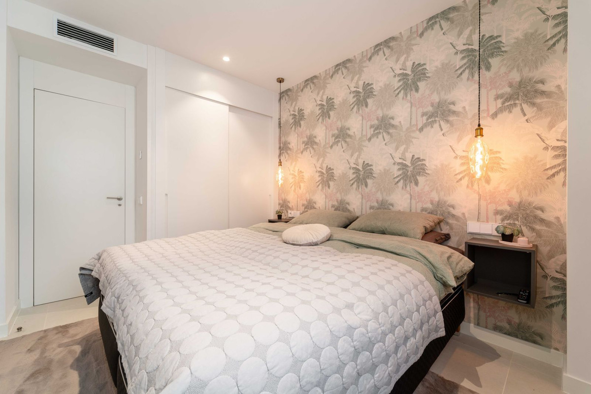 Appartement te koop in Fuengirola | 2 slaapkamers H5245396