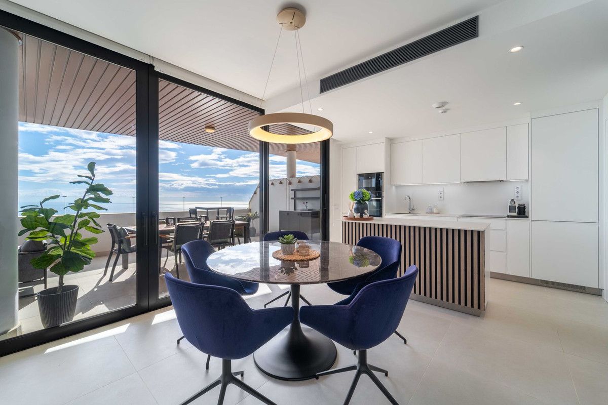Appartement te koop in Fuengirola | 2 slaapkamers H5245396