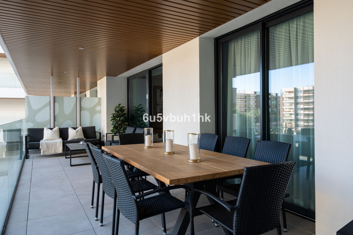 Appartement te koop in Fuengirola | 2 slaapkamers H5245942