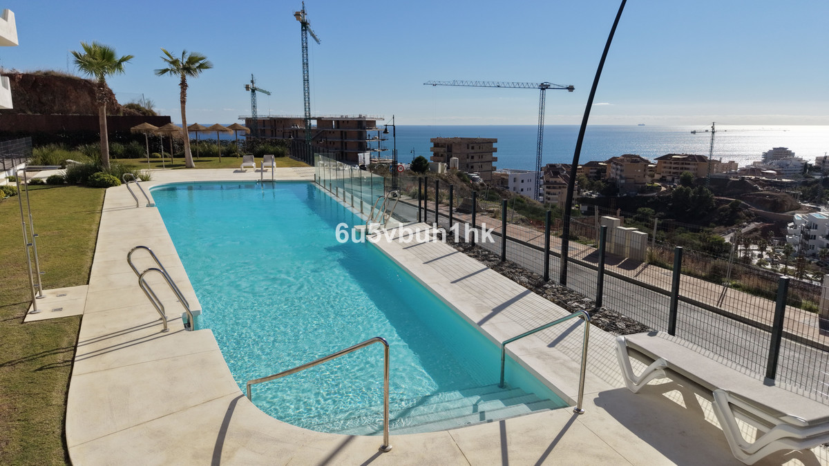 Penthouse te koop in Fuengirola | 2 slaapkamers H5253835