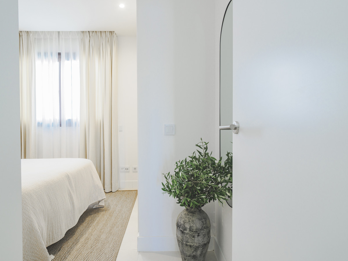 Property main view 60