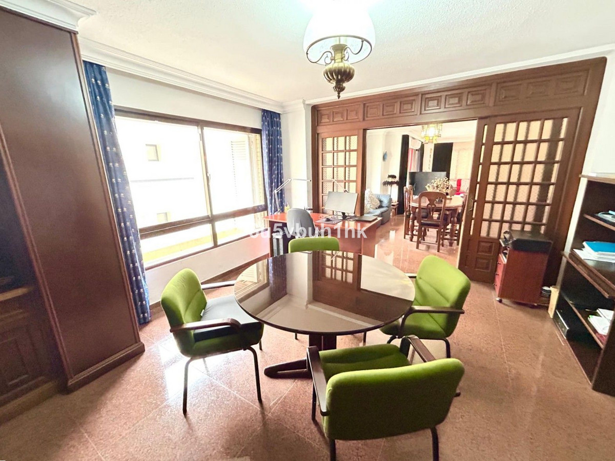 Appartement te koop in Fuengirola | 4 slaapkamers H5258026