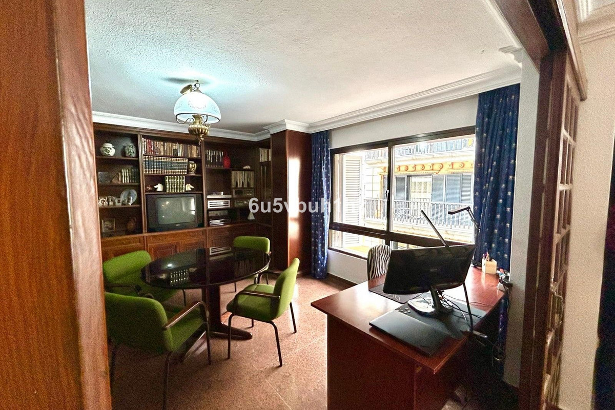 Appartement te koop in Fuengirola | 4 slaapkamers H5258026