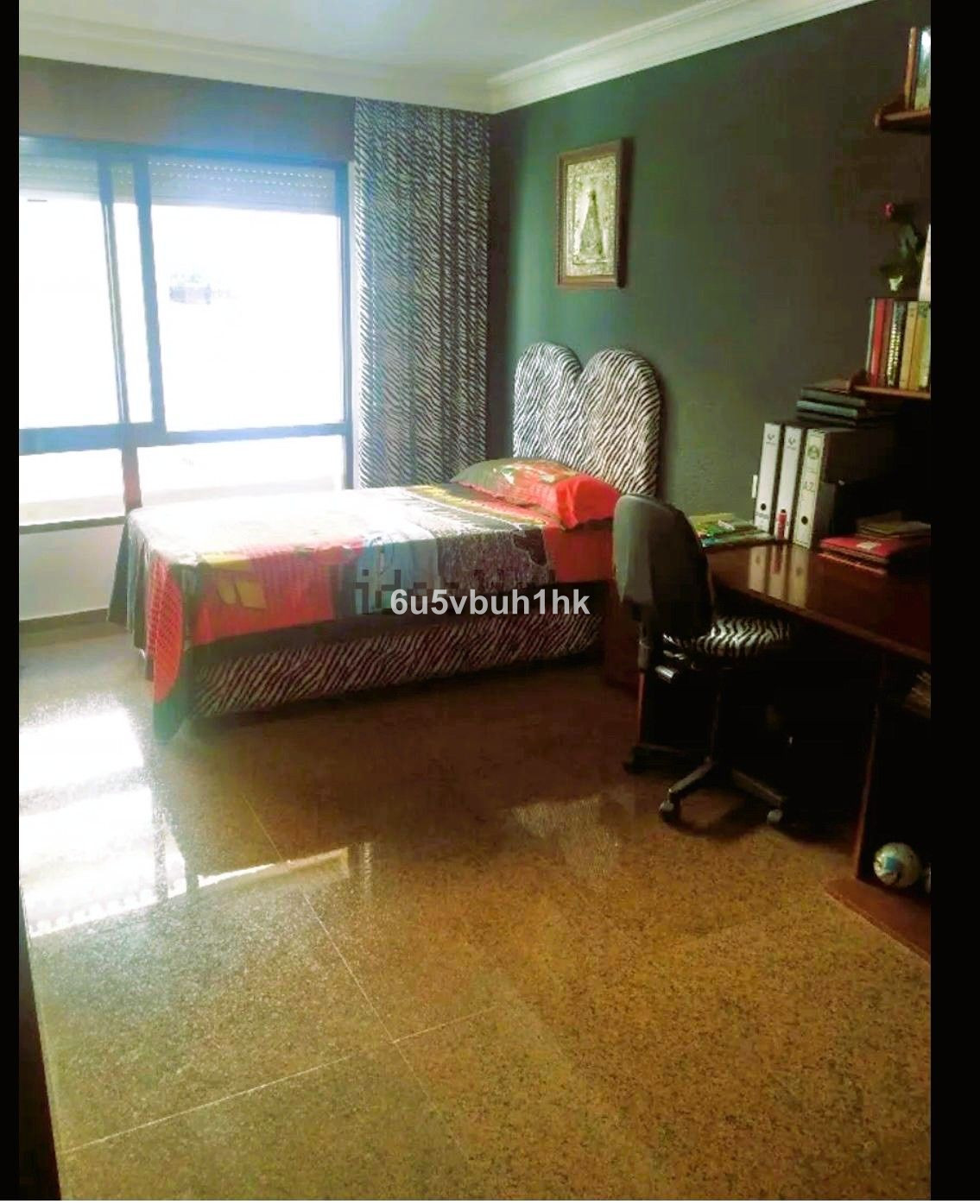 Appartement te koop in Fuengirola | 4 slaapkamers H5258026