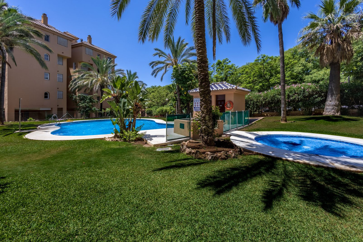 Appartement te koop in Fuengirola | 2 slaapkamers H5258728