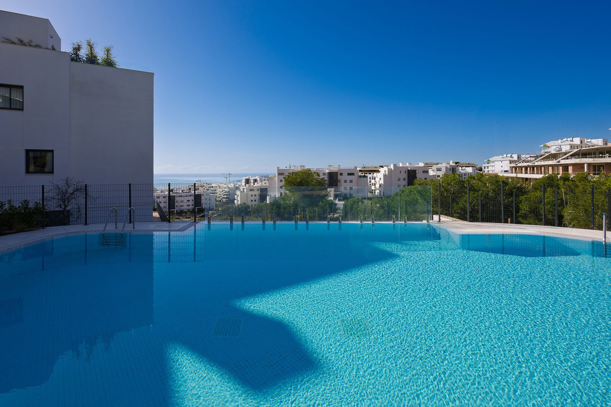 Appartement te koop in Fuengirola | 2 slaapkamers H5283661