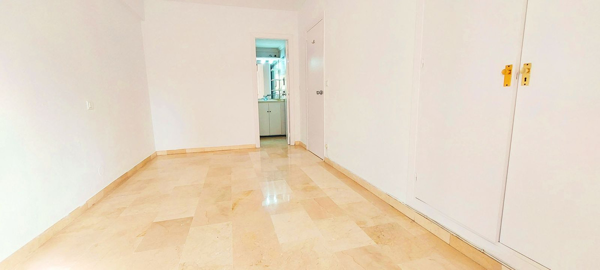 Appartement te koop in Fuengirola | 3 slaapkamers H5283736