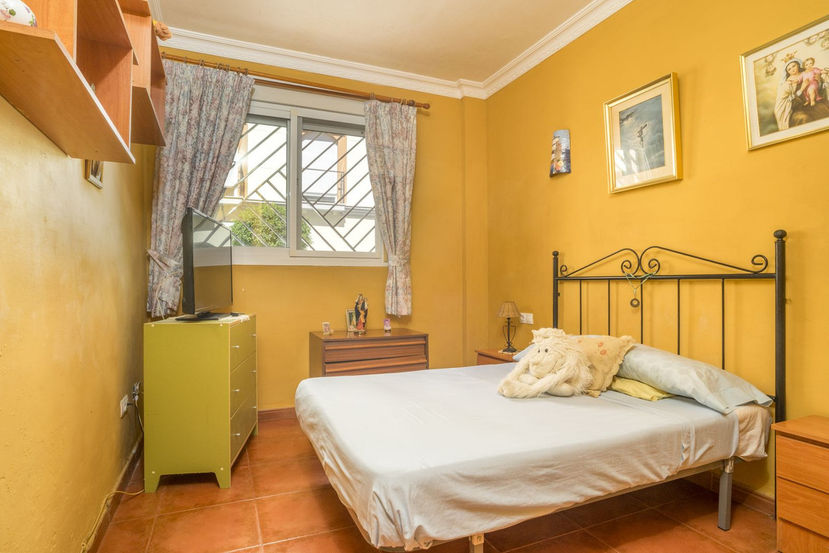 Appartement te koop in Fuengirola | 2 slaapkamers H5286466