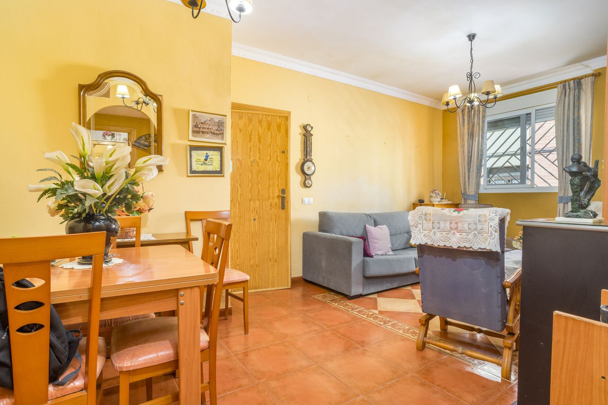 Appartement te koop in Fuengirola | 2 slaapkamers H5286466