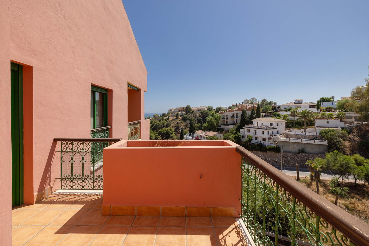 Appartement te koop in Fuengirola | 4 slaapkamers H5286964