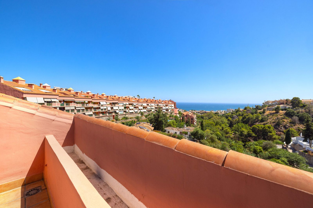 Appartement te koop in Fuengirola | 4 slaapkamers H5286964