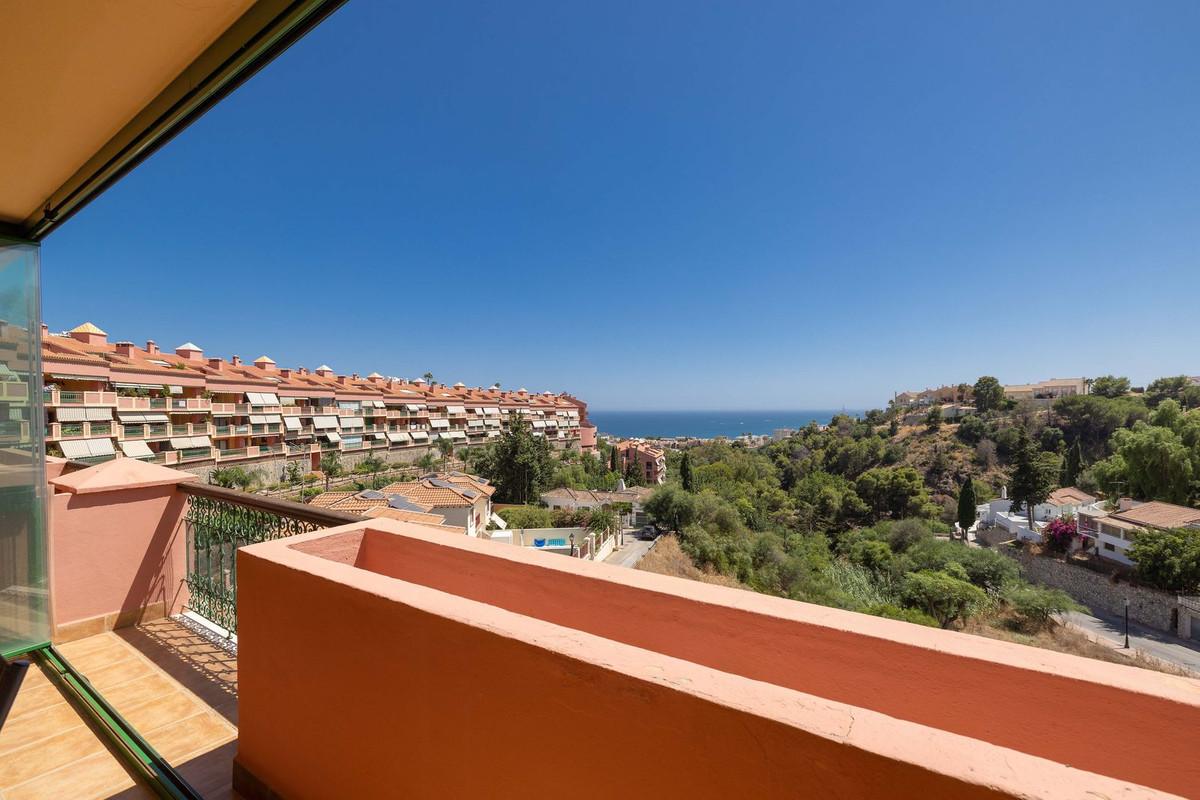Appartement te koop in Fuengirola | 4 slaapkamers H5286964