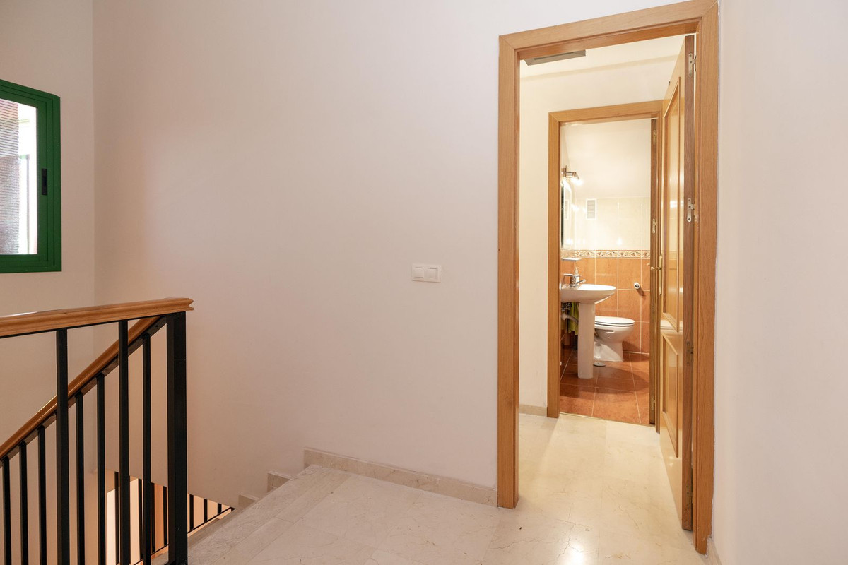 Appartement te koop in Fuengirola | 4 slaapkamers H5286964