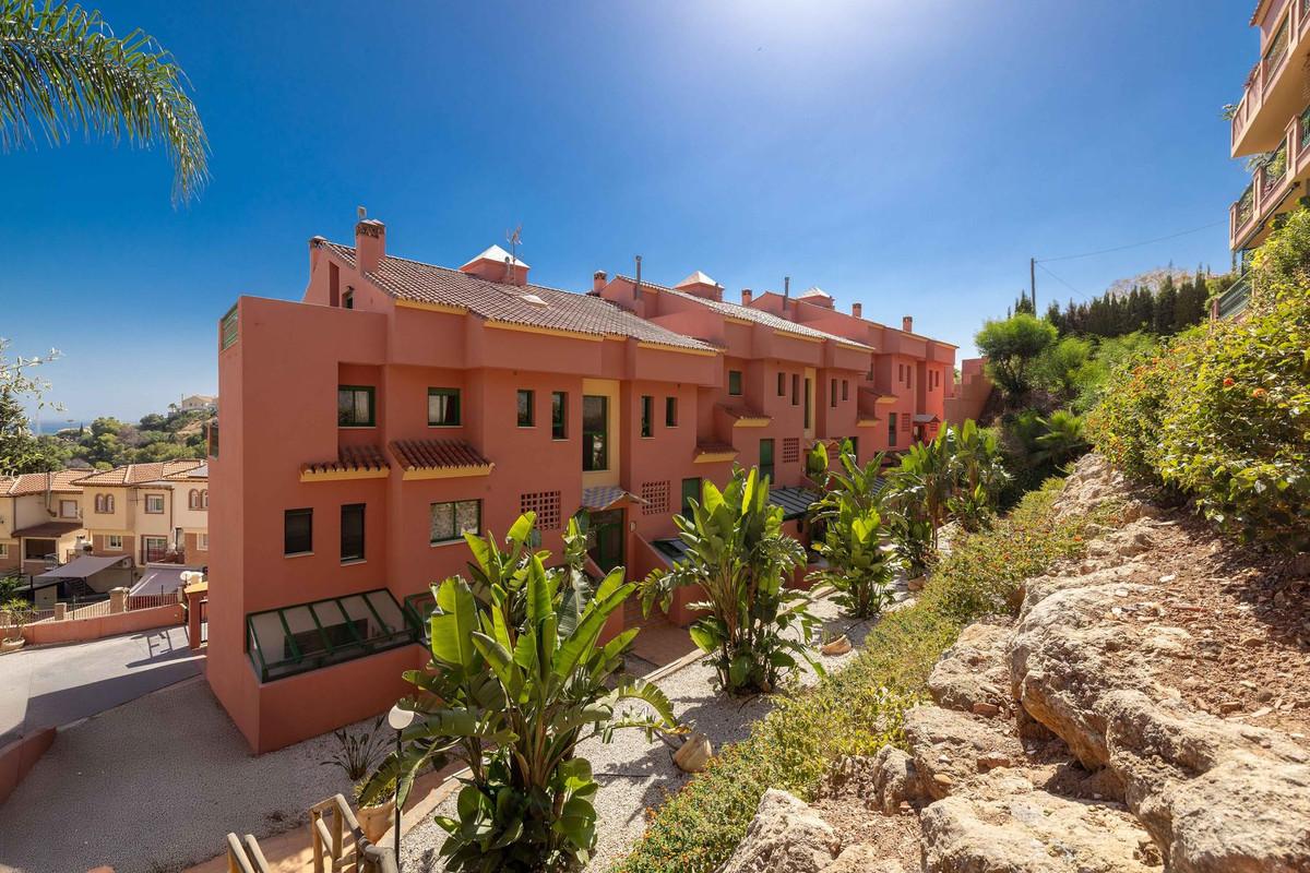 Appartement te koop in Fuengirola | 4 slaapkamers H5286964