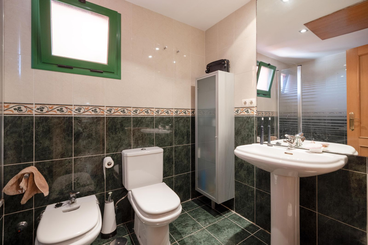 Appartement te koop in Fuengirola | 4 slaapkamers H5286964