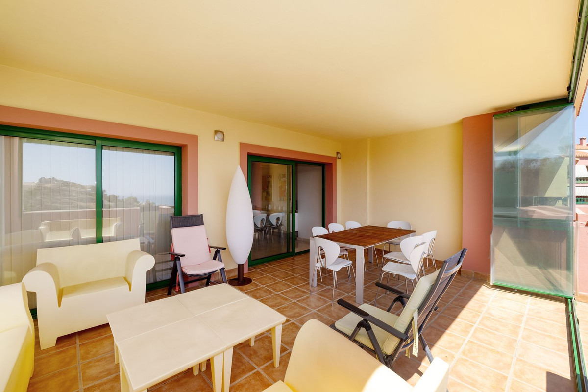 Appartement te koop in Fuengirola | 4 slaapkamers H5286964