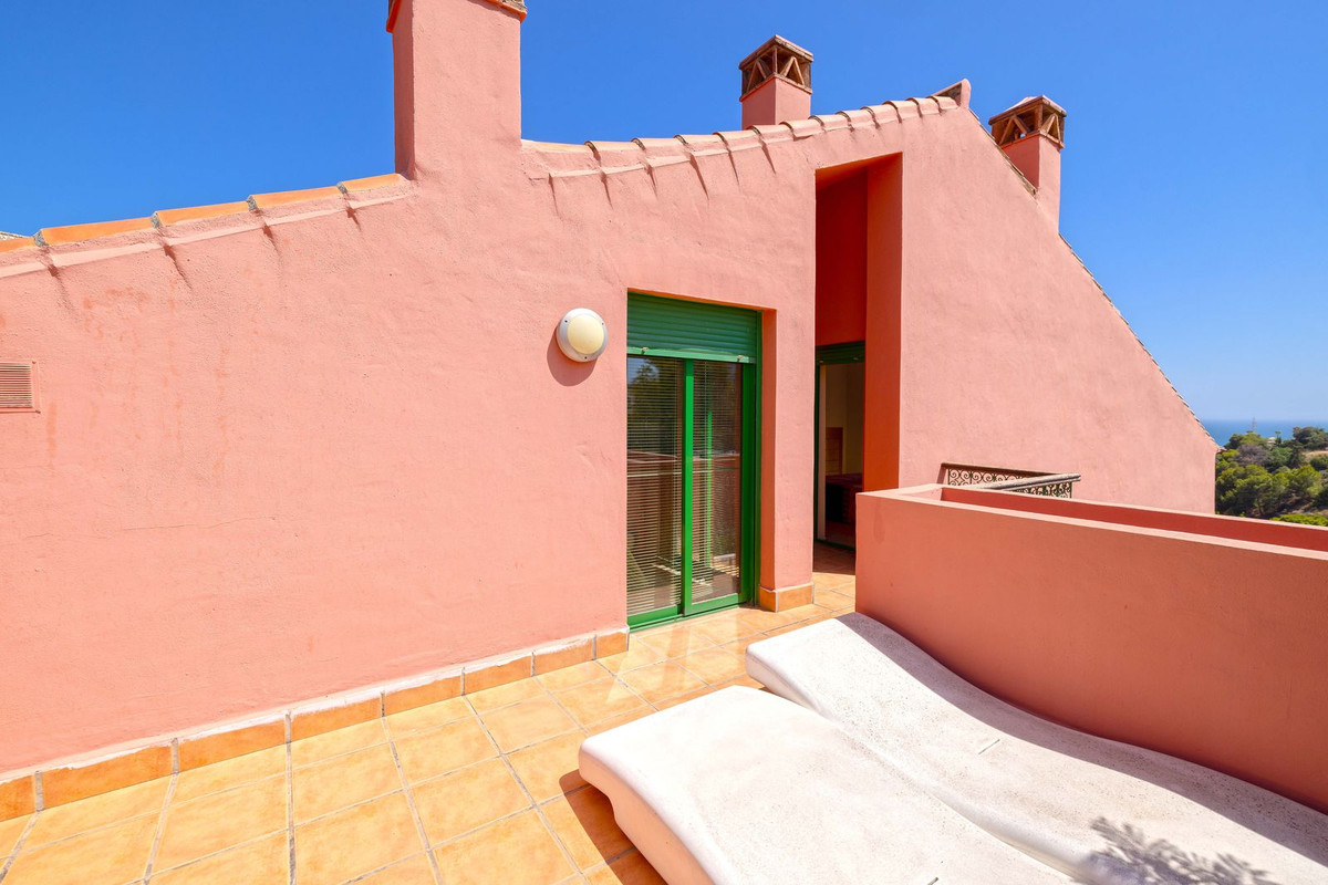 Appartement te koop in Fuengirola | 4 slaapkamers H5286964