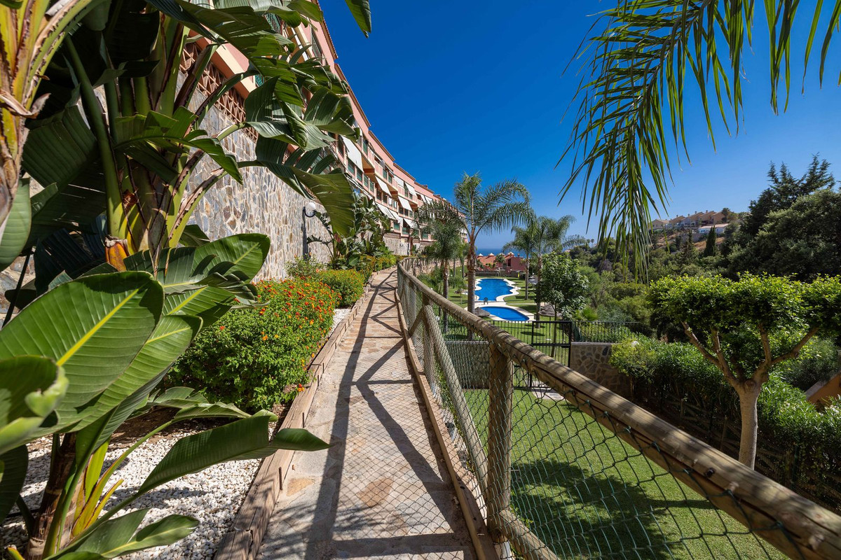 Appartement te koop in Fuengirola | 4 slaapkamers H5286964