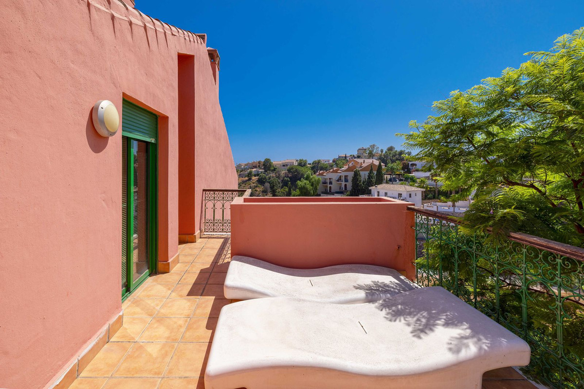 Appartement te koop in Fuengirola | 4 slaapkamers H5286964