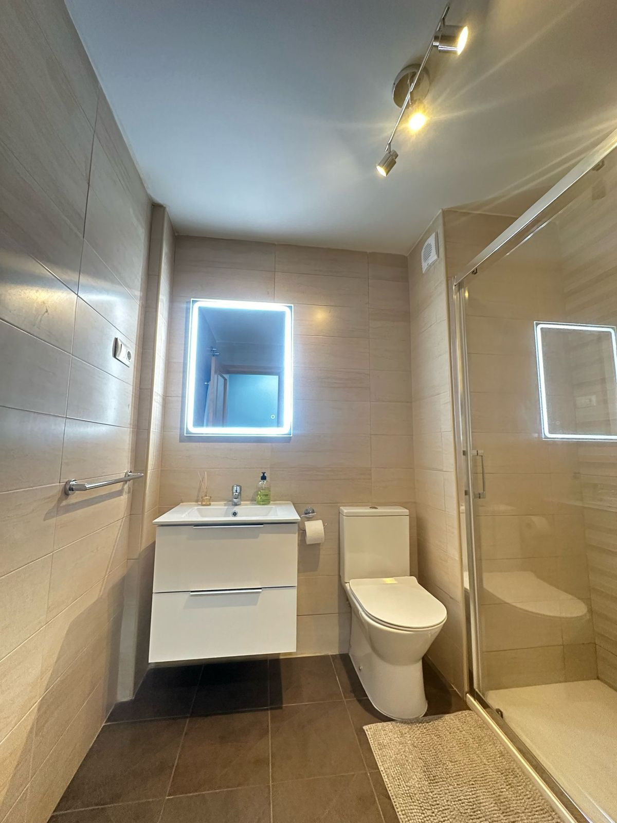 Appartement te koop in Fuengirola | 2 slaapkamers H5287285