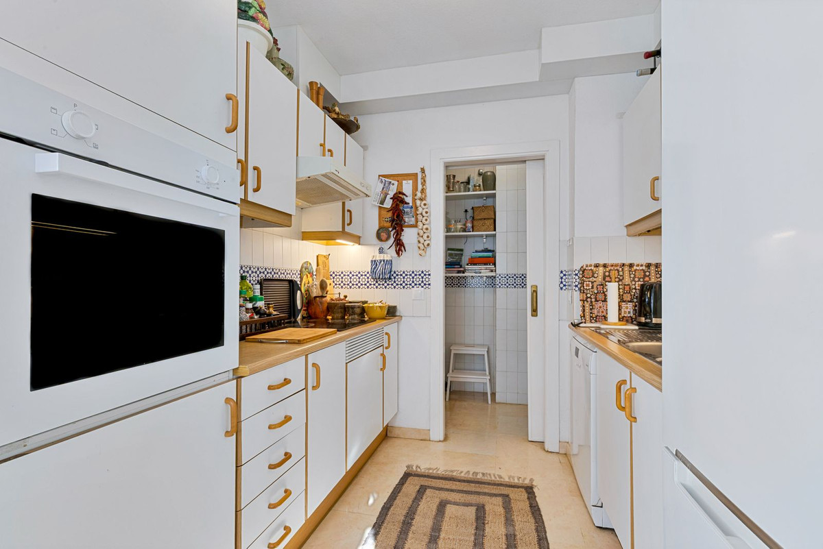 Appartement te koop in Fuengirola | 2 slaapkamers H5288050