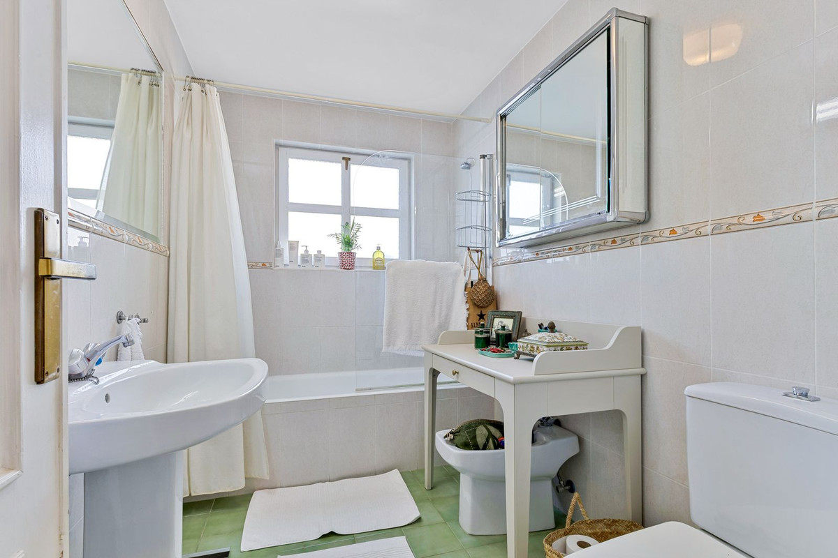 Appartement te koop in Fuengirola | 2 slaapkamers H5288050