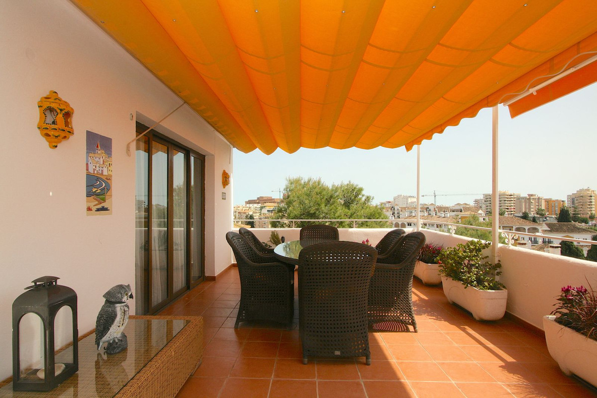 Penthouse te koop in Fuengirola | 4 slaapkamers H5288638