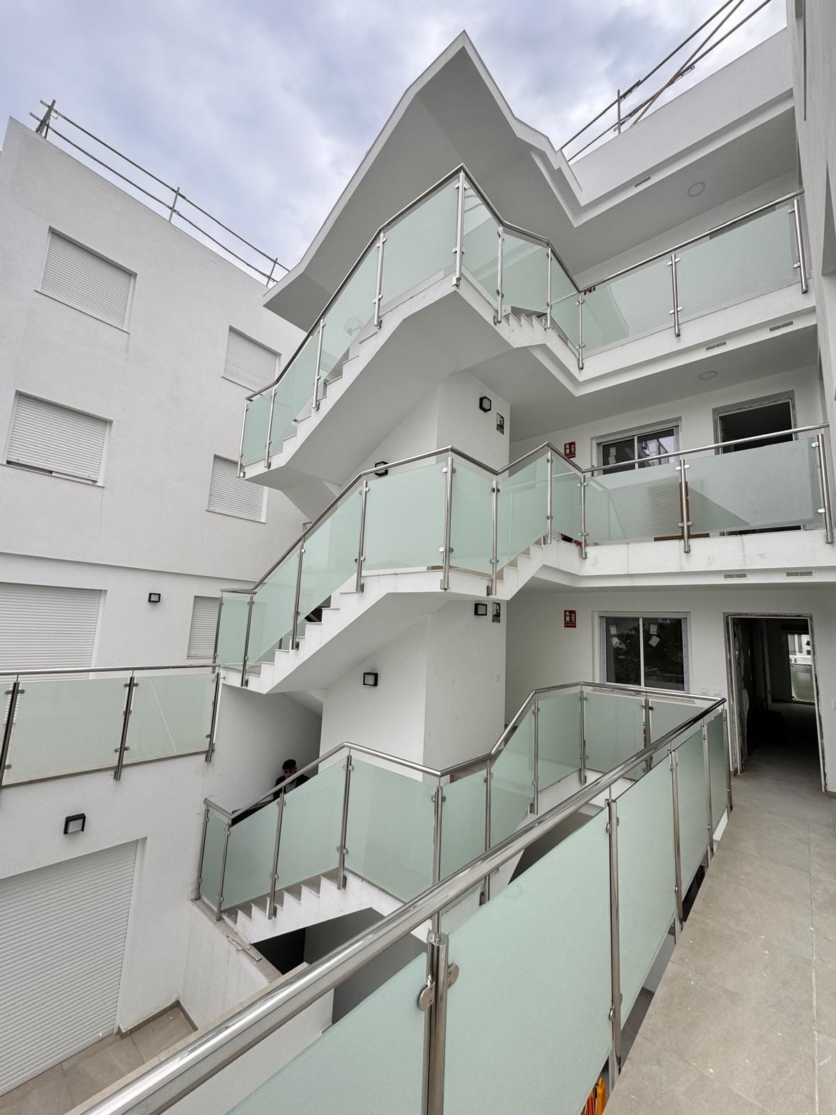 Appartement te koop in Fuengirola | 3 slaapkamers H5292964