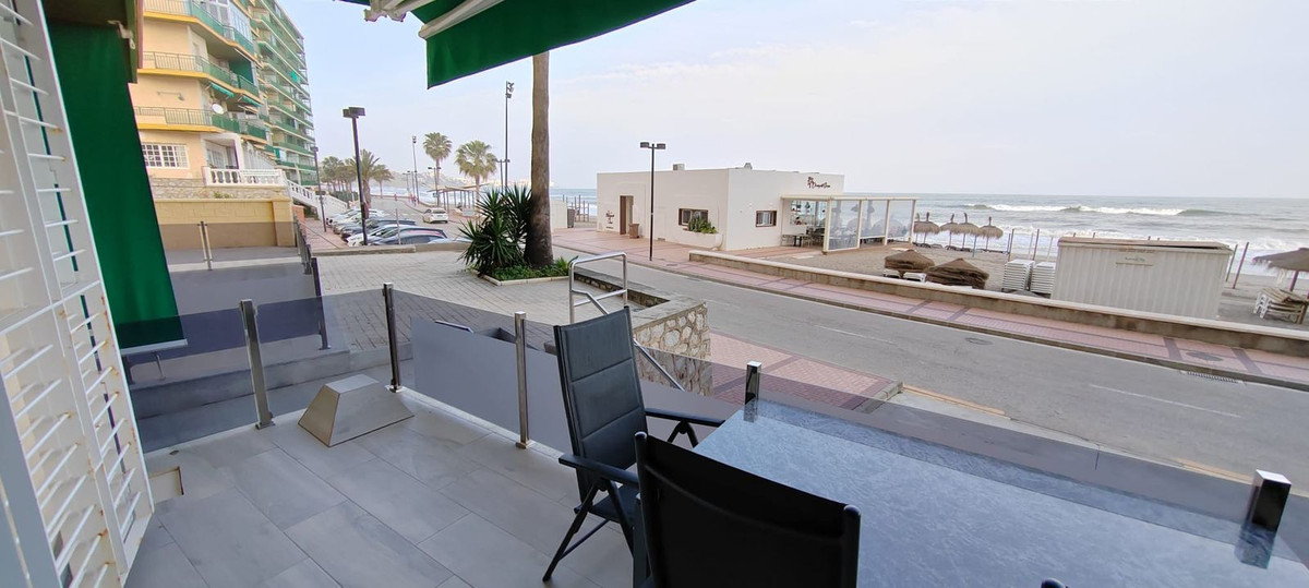 Appartement te koop in Fuengirola | 2 slaapkamers H5294431