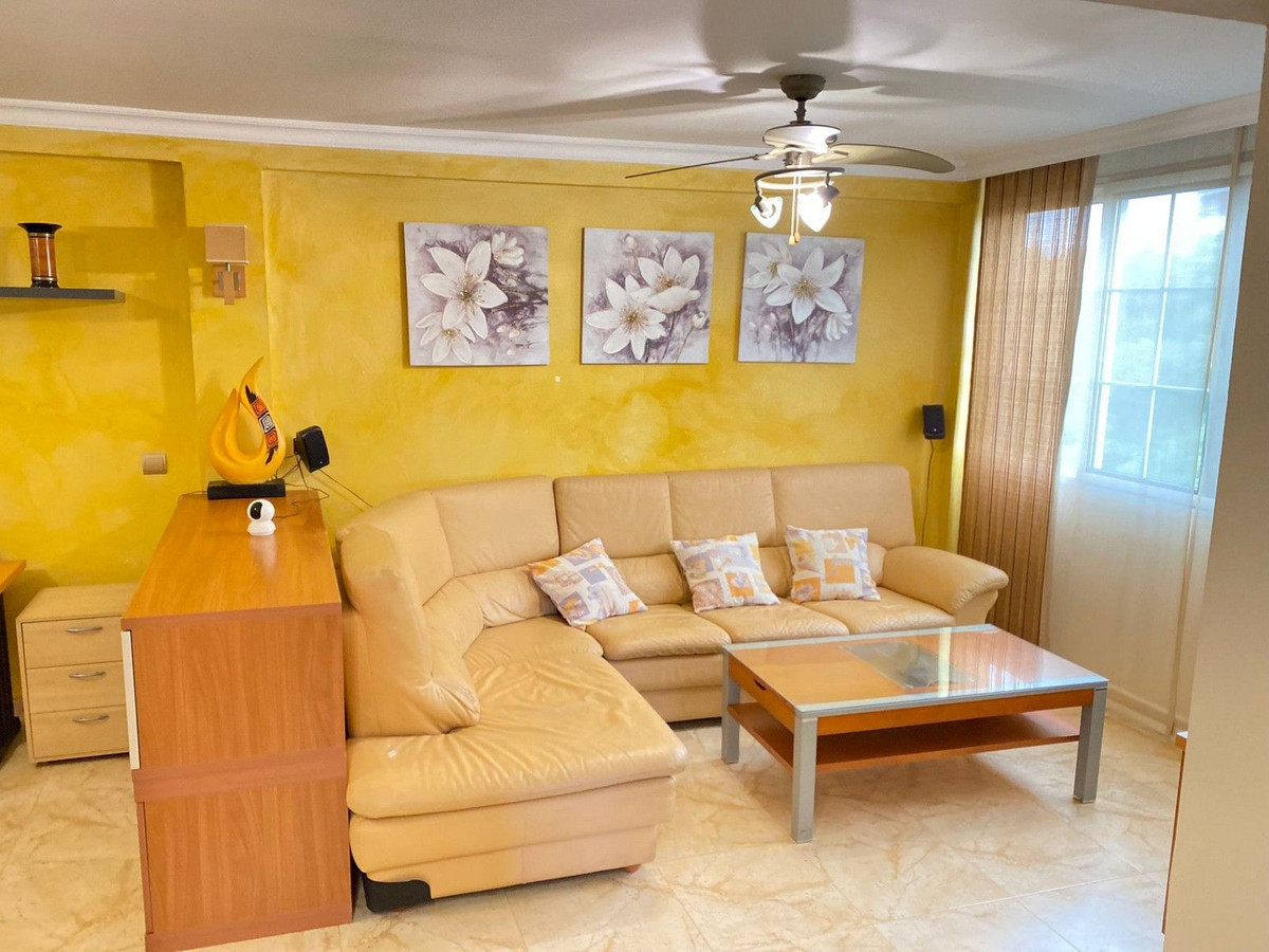 Appartement te koop in Fuengirola | 2 slaapkamers H5295718