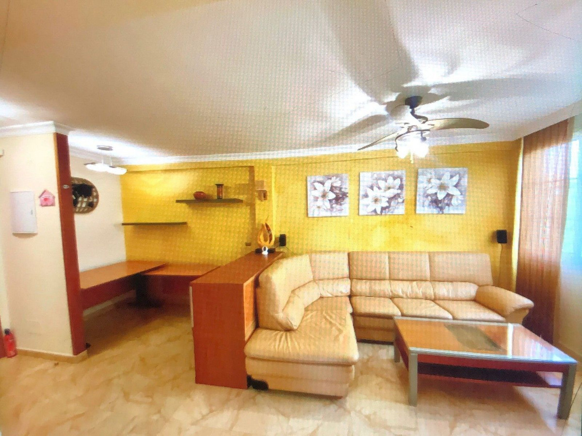 Appartement te koop in Fuengirola | 2 slaapkamers H5295718