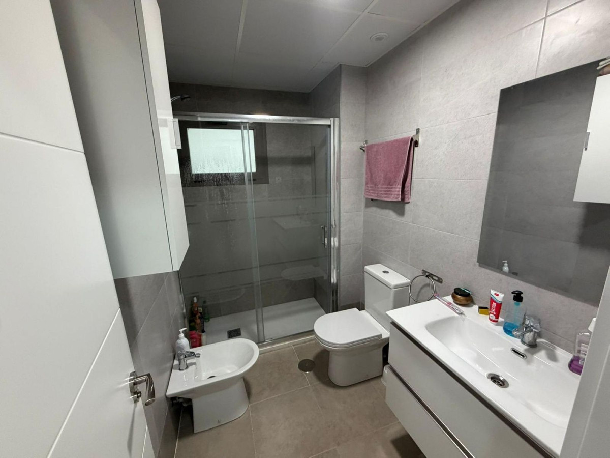 Appartement te koop in Fuengirola | 2 slaapkamers H5297311