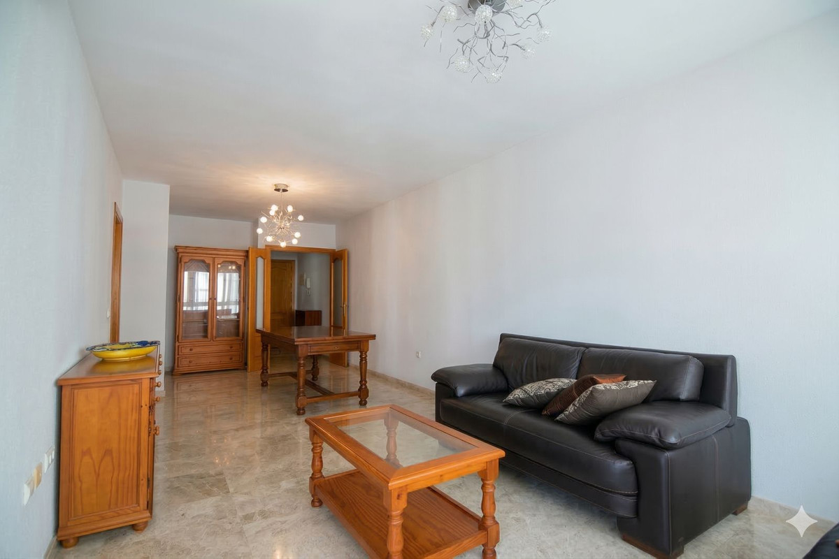 Appartement te koop in Fuengirola | 3 slaapkamers H5302843